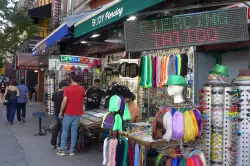 10 low-budget restaurants that are worth a detour to St. Mark’s Place